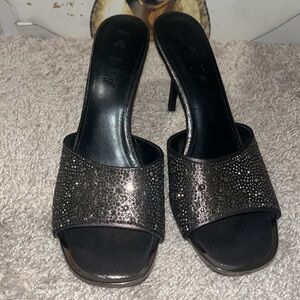 DKNY Gunmetal heels
